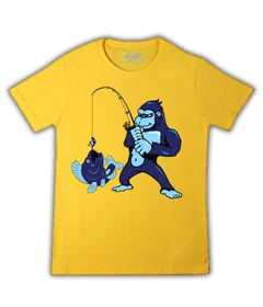 Прикольные футболки: Горила с рыбой на желтой